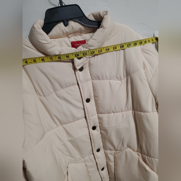 Stylish Men's Beige Puffer Jacket - Picture 13 of 15